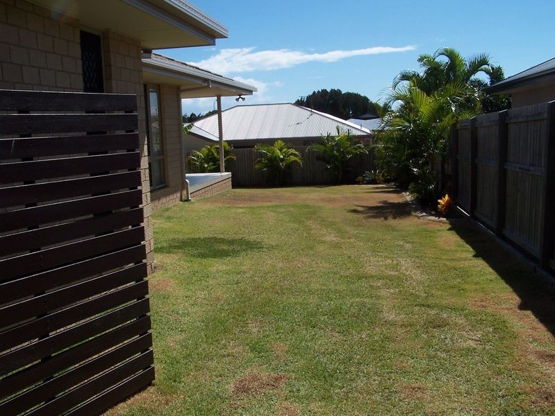 25 Harrison Circuit, Urangan QLD 4655