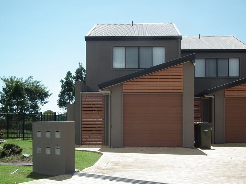 1/85 Ibis Boulevard, Eli Waters QLD 4655