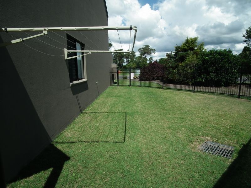 1/85 Ibis Boulevard, Eli Waters QLD 4655