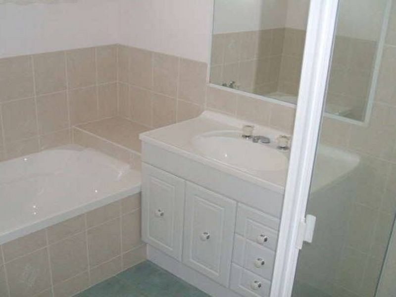 29 Foreshore Drive, Urangan QLD 4655