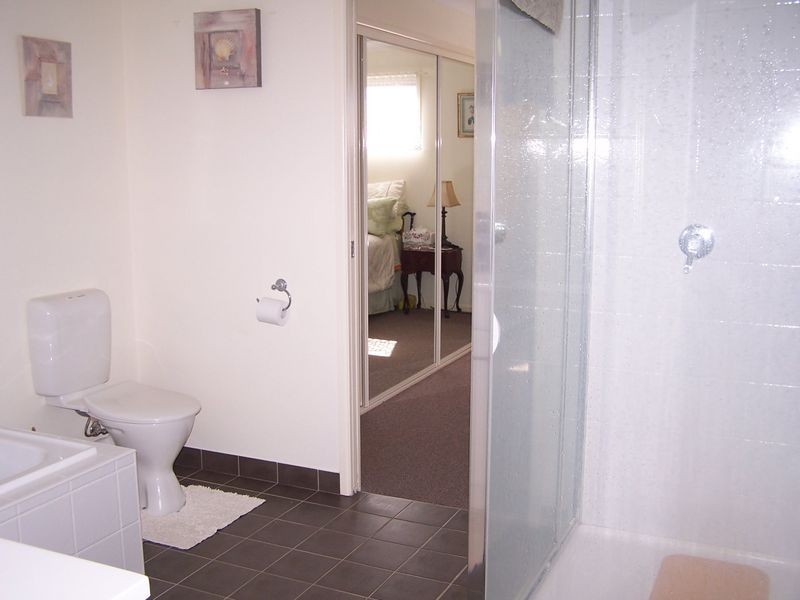 9 Whipbird Court, Urangan QLD 4655