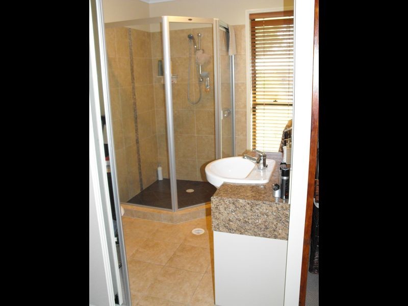 1 Brypat Close, Burrum Heads QLD 4659