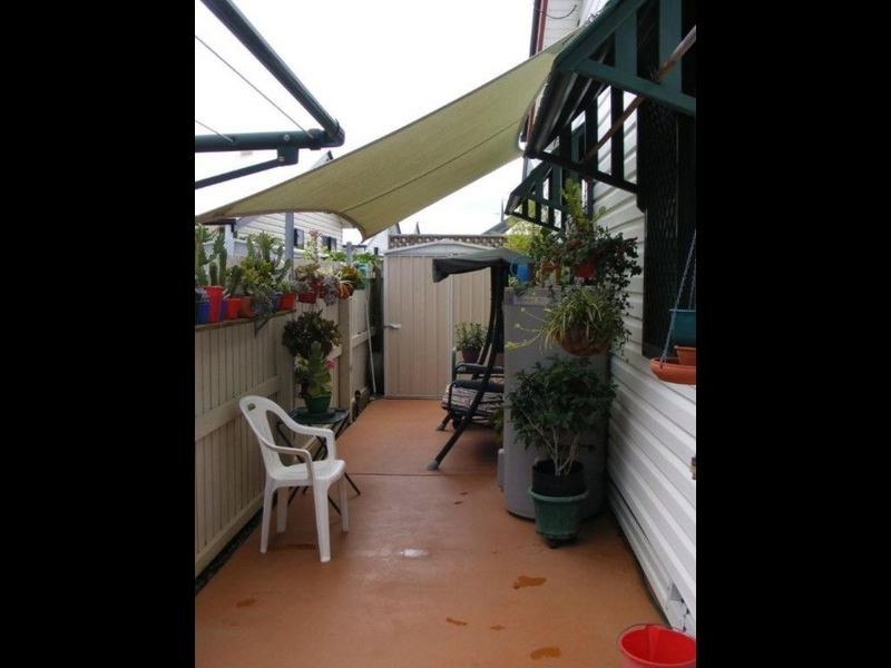 240 Wave Avenue, Urraween QLD 4655