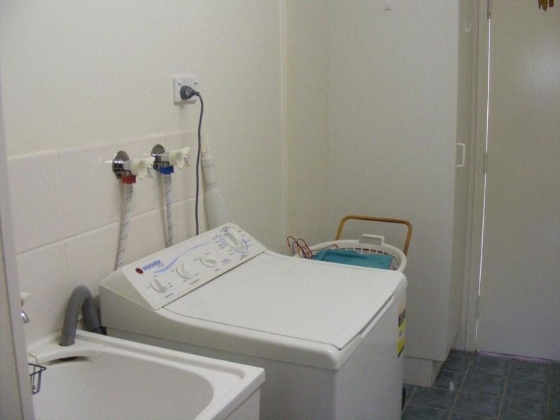 240 Wave Avenue, Urraween QLD 4655