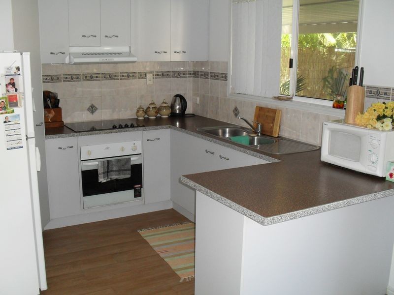 74 Drummond Street, Urangan QLD 4655