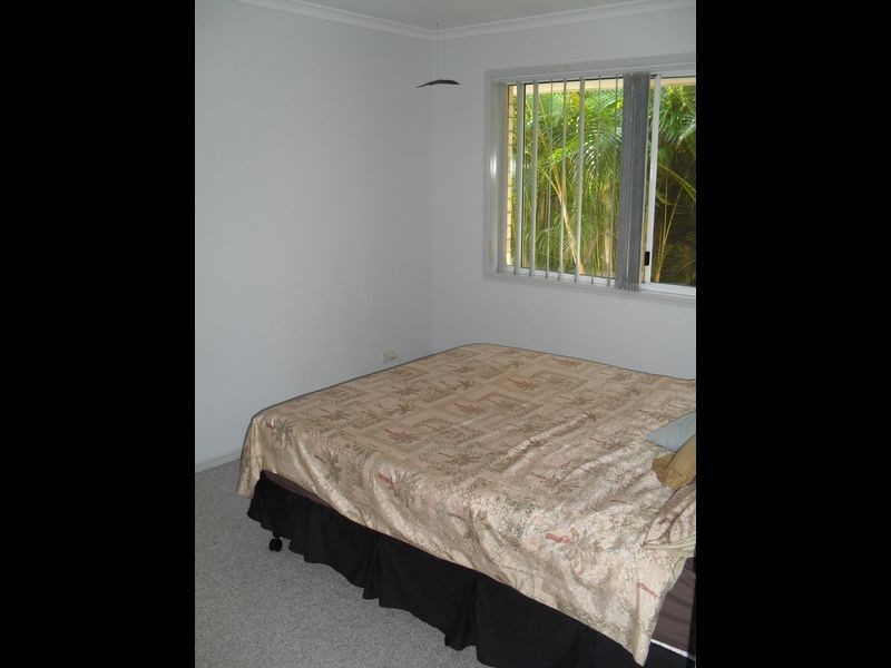 74 Drummond Street, Urangan QLD 4655