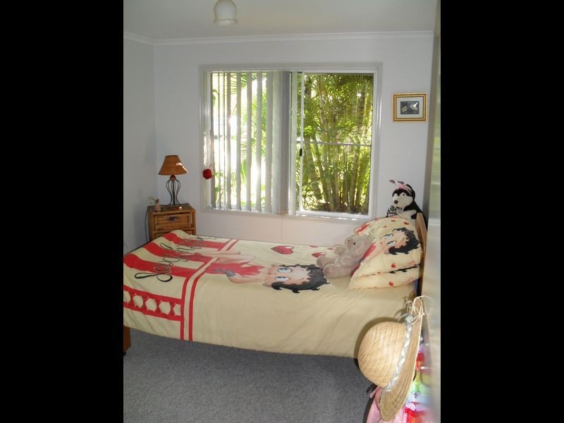 74 Drummond Street, Urangan QLD 4655