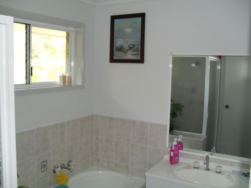 74 Drummond Street, Urangan QLD 4655