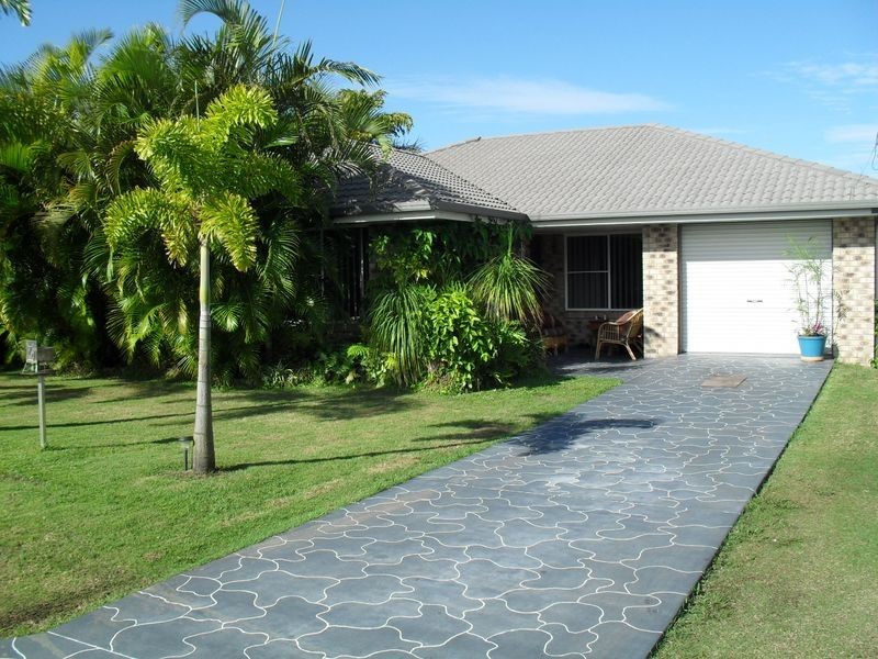 74 Drummond Street, Urangan QLD 4655