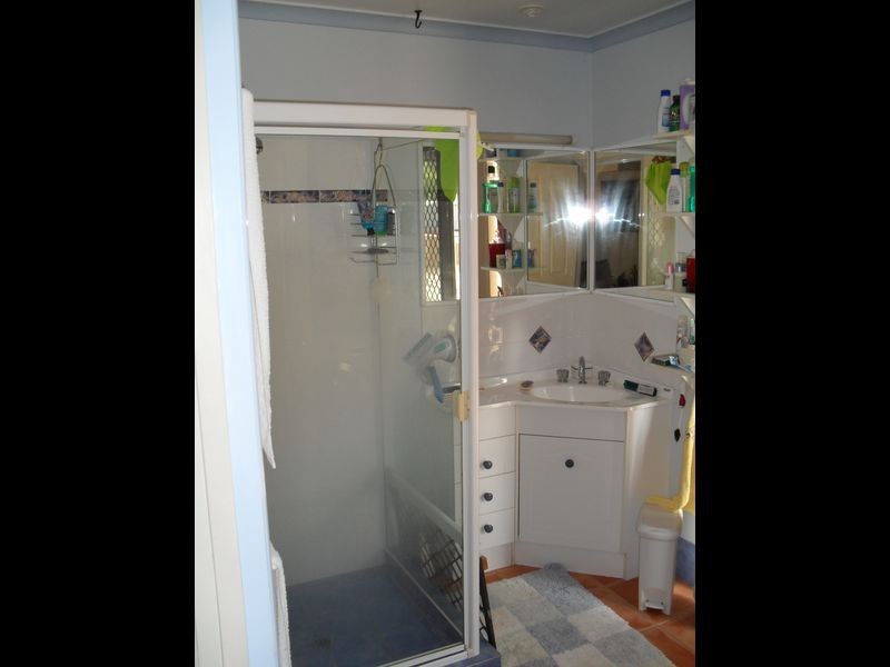 8 Shoreline Court, Urangan QLD 4655