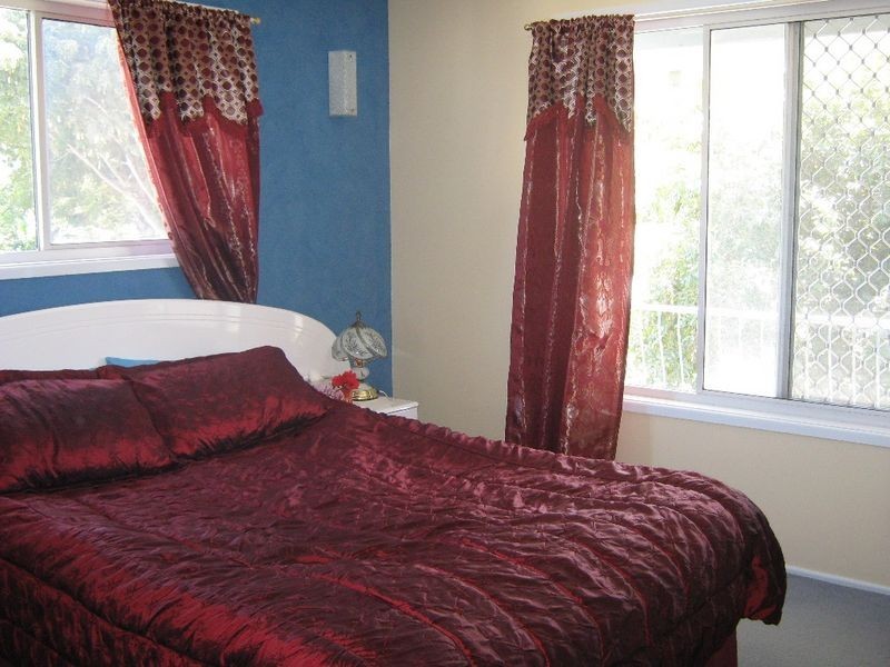 Point Vernon QLD 4655