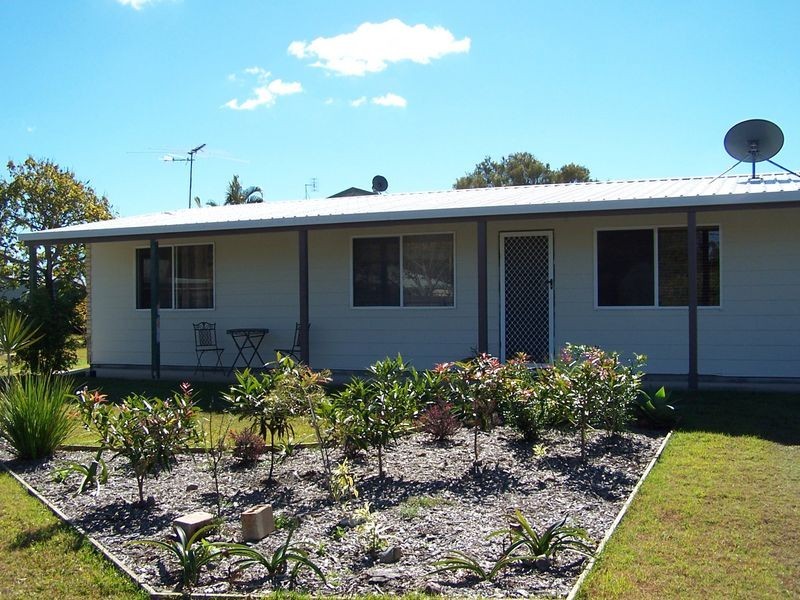 4 Par Court, Urraween QLD 4655