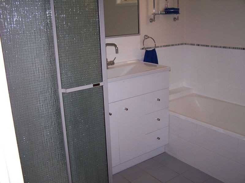 4 Par Court, Urraween QLD 4655