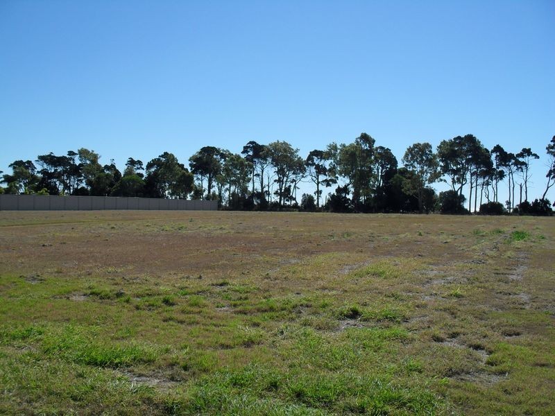 9 Dundowran Beach Esplanade, Booral QLD 4655