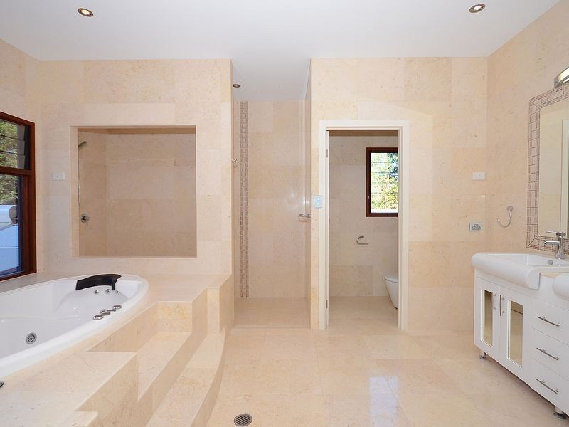 44 Washington Drive, Wondunna QLD 4655