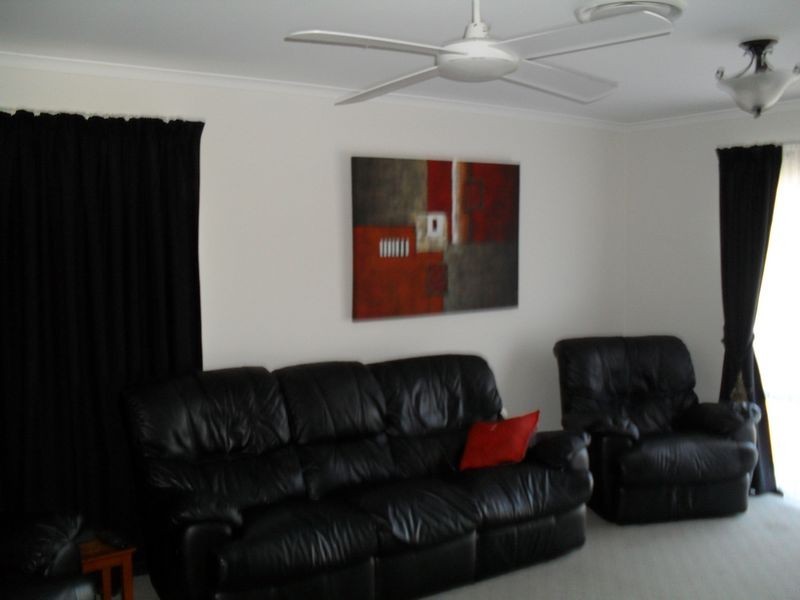 128 Garden Drive, Urangan QLD 4655