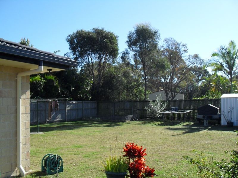 128 Garden Drive, Urangan QLD 4655