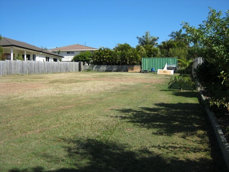 2 Romeck Crescent, Urraween QLD 4655