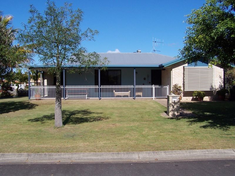 5 Skinner Crescent, Urangan QLD 4655