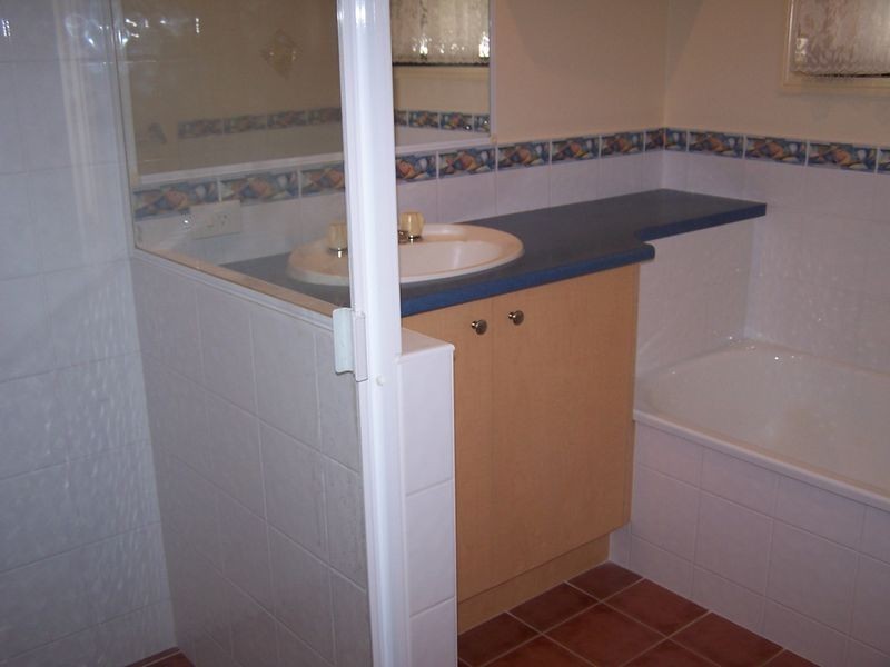 5 Skinner Crescent, Urangan QLD 4655