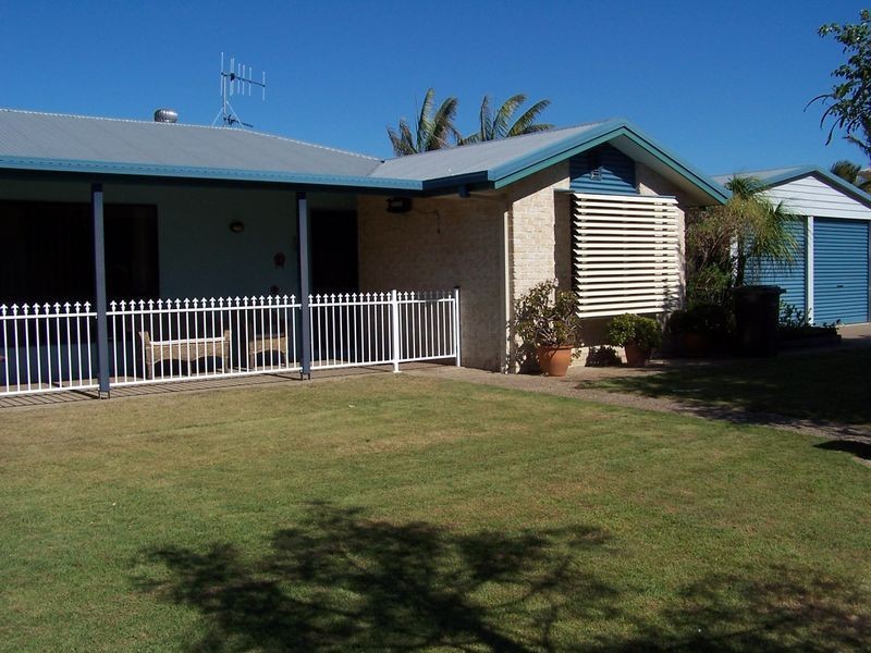 5 Skinner Crescent, Urangan QLD 4655