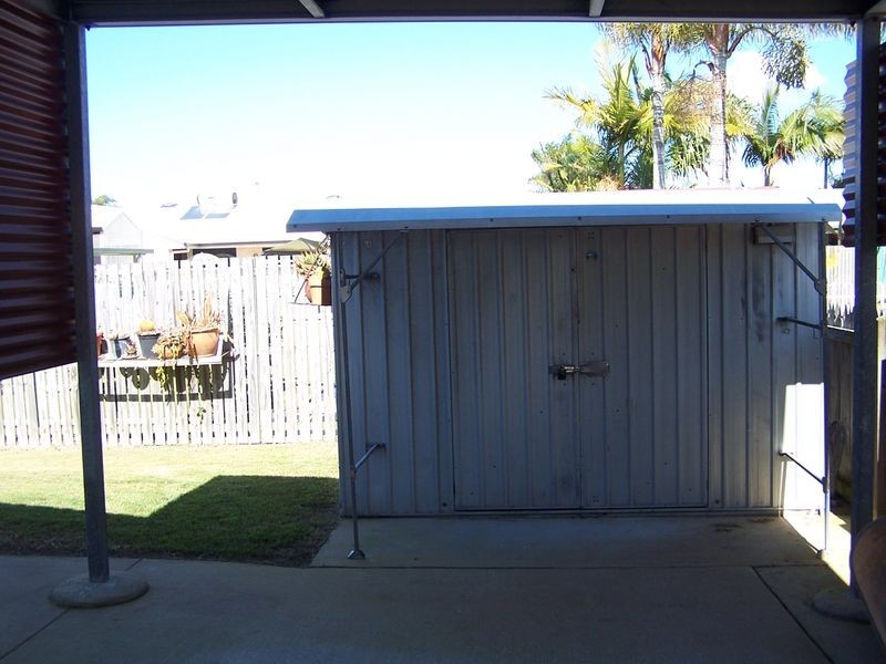 5 Skinner Crescent, Urangan QLD 4655