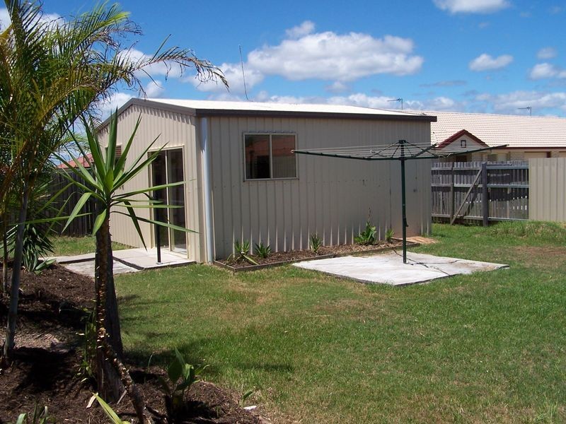 25 Joselyn Dr, Point Vernon QLD 4655