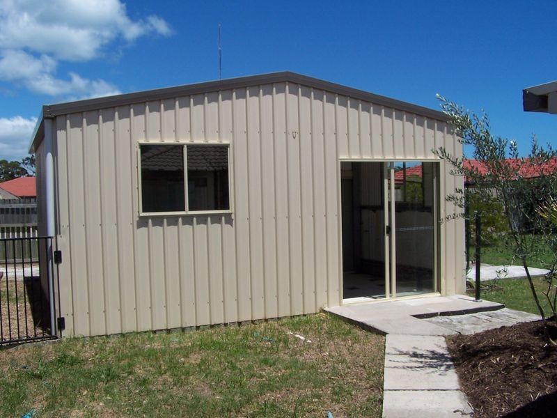 25 Joselyn Dr, Point Vernon QLD 4655