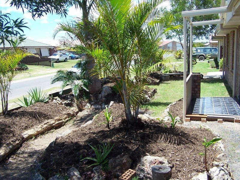 25 Joselyn Dr, Point Vernon QLD 4655