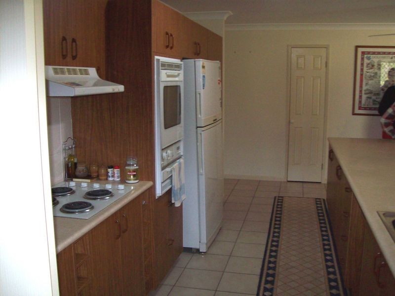 34 Spring Street, Howard QLD 4659