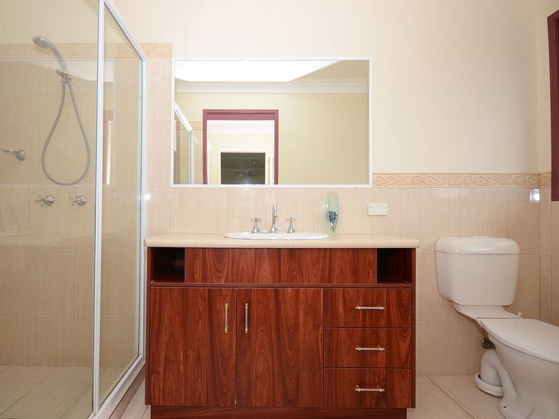 5 Glen Eagles Close, Wondunna QLD 4655