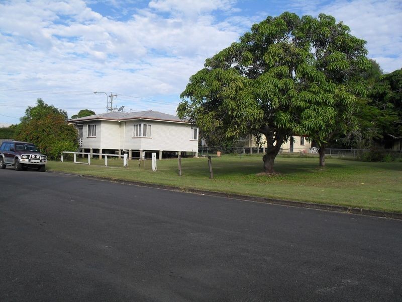 19 Beach Road, Pialba QLD 4655