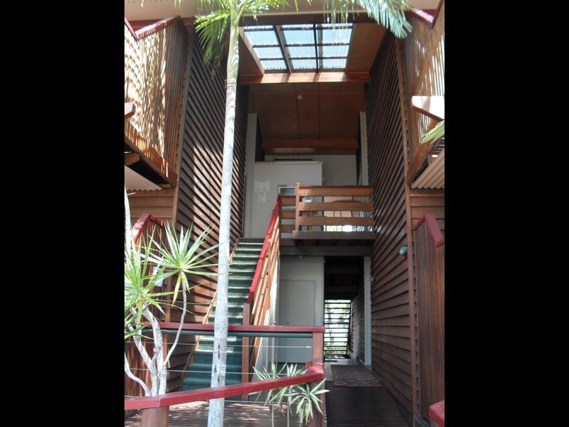 14/651 Esplanade, Urangan QLD 4655