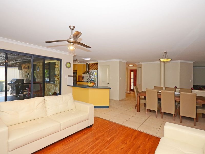 33 Sandrabarbara Drive, Booral QLD 4655