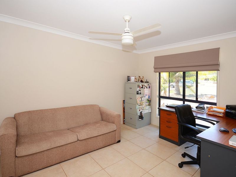 33 Sandrabarbara Drive, Booral QLD 4655