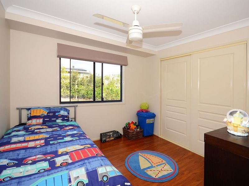 33 Sandrabarbara Drive, Booral QLD 4655