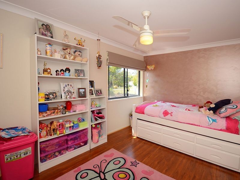 33 Sandrabarbara Drive, Booral QLD 4655