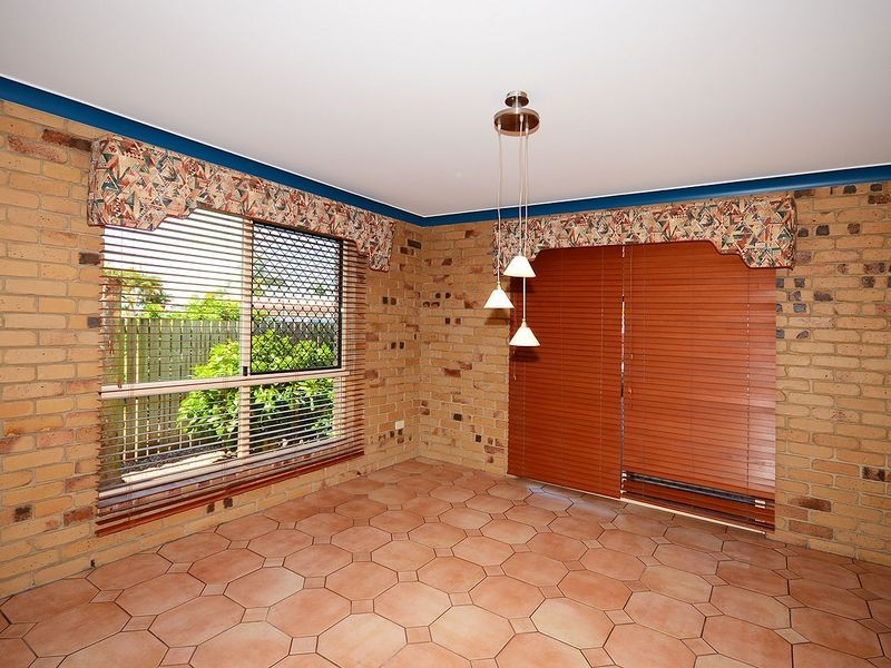 28 Aimee Drive, Urangan QLD 4655