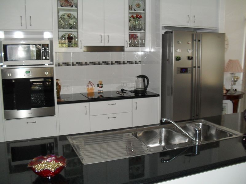 11 Harmony Ave, Urraween QLD 4655