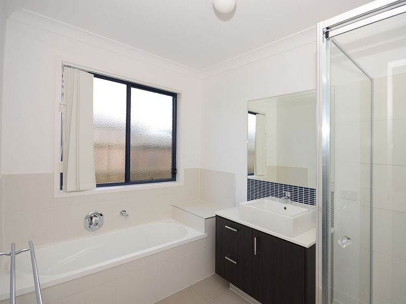 33 Magellan Circuit, Urraween QLD 4655