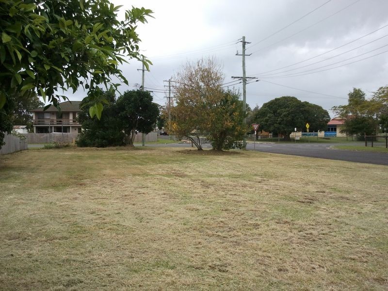 39 Miller Street, Urangan QLD 4655