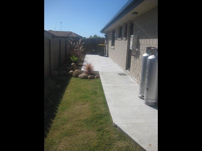 39 Archer Drive, Point Vernon QLD 4655