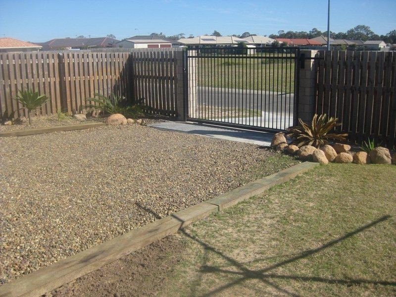 39 Archer Drive, Point Vernon QLD 4655