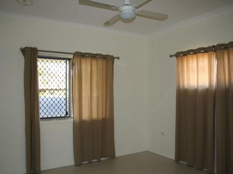 37 Bruce Street, Torquay QLD 4655