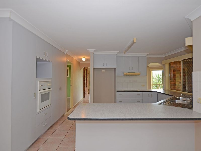 2 Wattlebird Lane, Eli Waters QLD 4655
