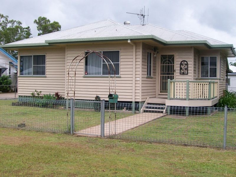 1 Annie Street, Howard QLD 4659