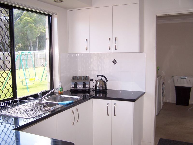 16 Grey Gum Court, Urraween QLD 4655