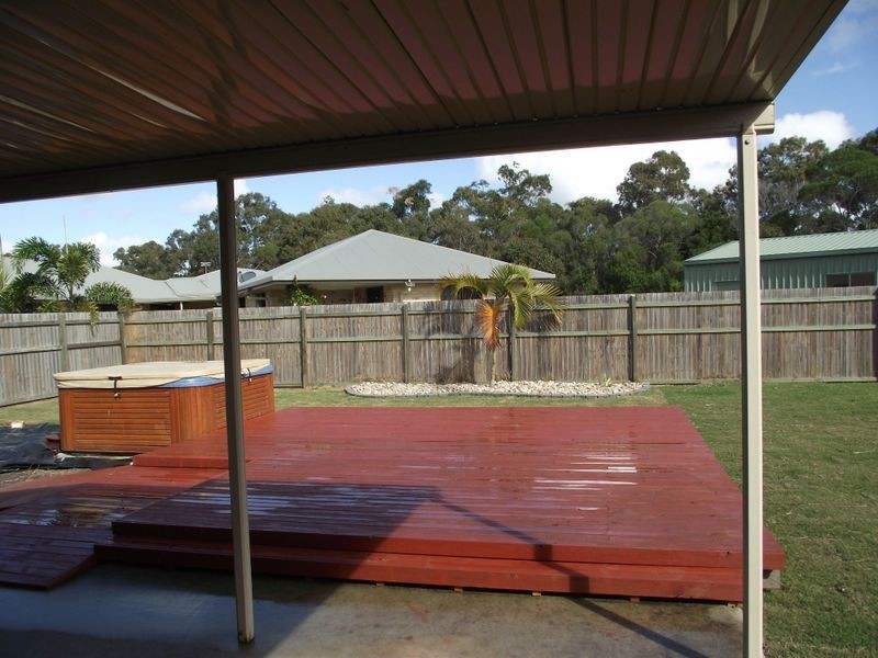 16 Grey Gum Court, Urraween QLD 4655