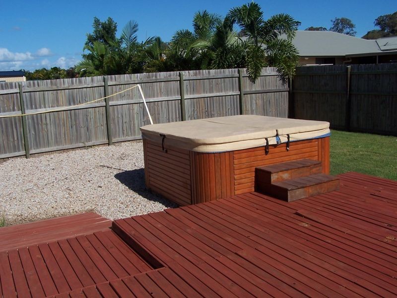 16 Grey Gum Court, Urraween QLD 4655