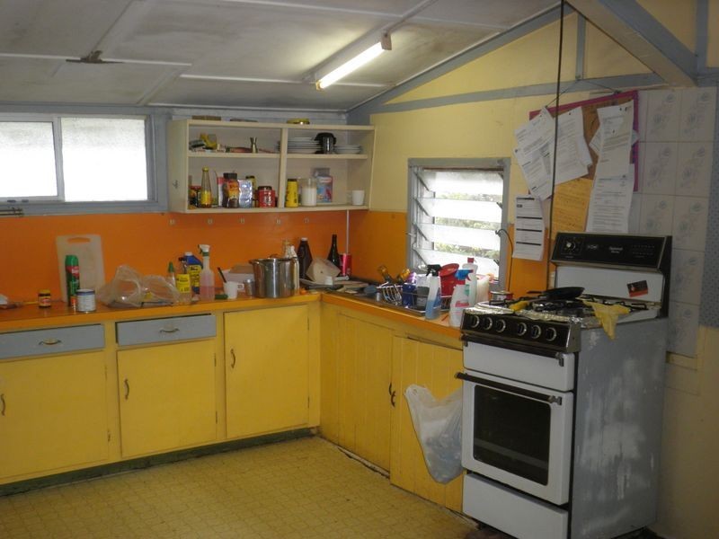 42 Whitley St, Howard QLD 4659
